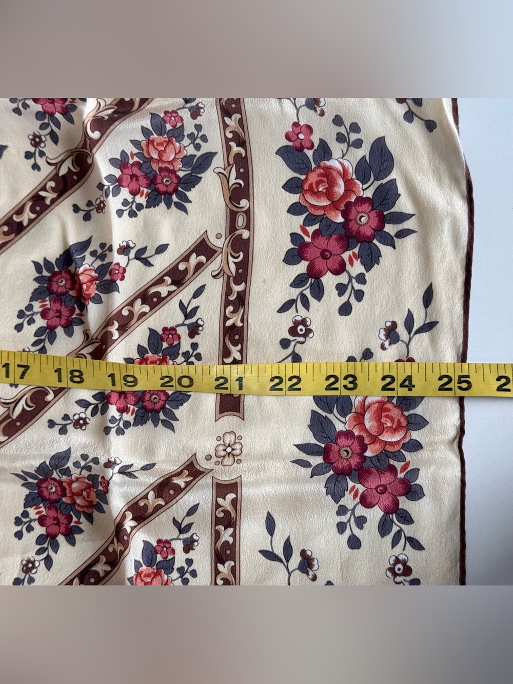 Vintage Oscar de la Renta 100% Silk Floral Square Scarf Cream Burgundy Japan - Picture 9 of 9